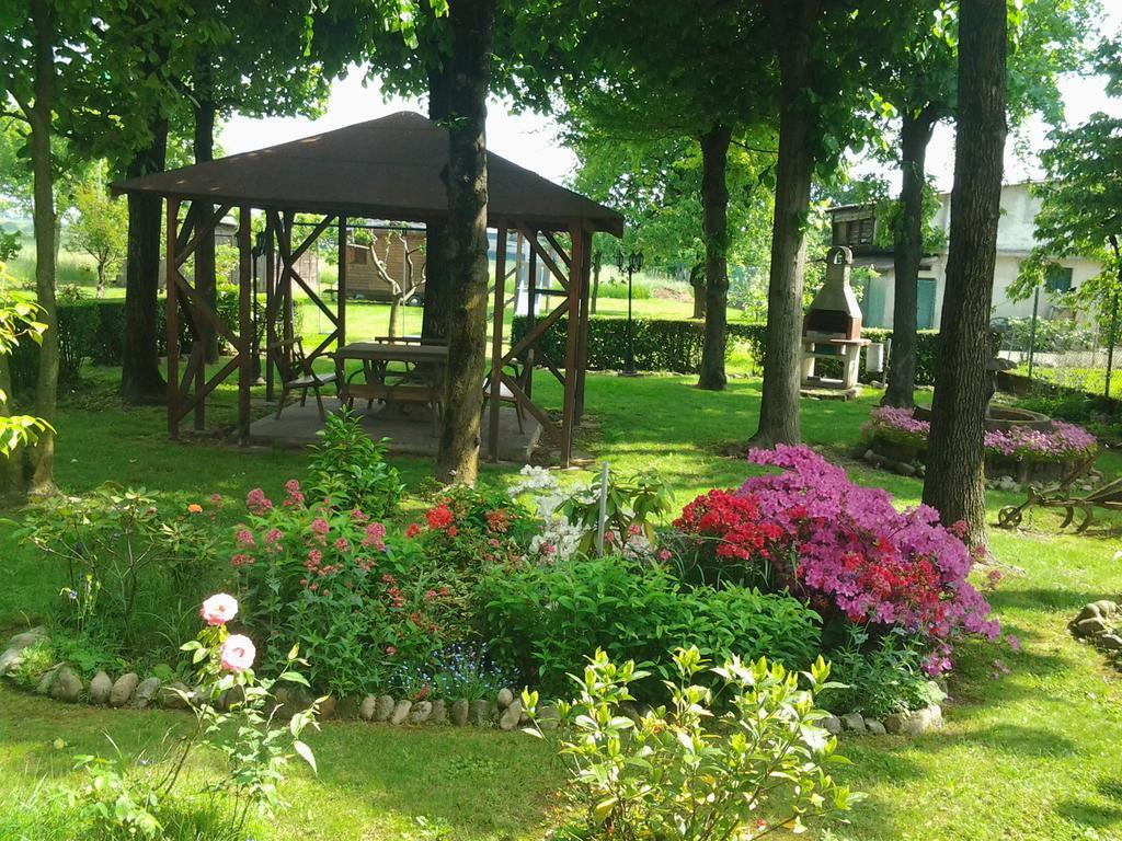 B&B Le Camelie Bareggio Екстериор снимка