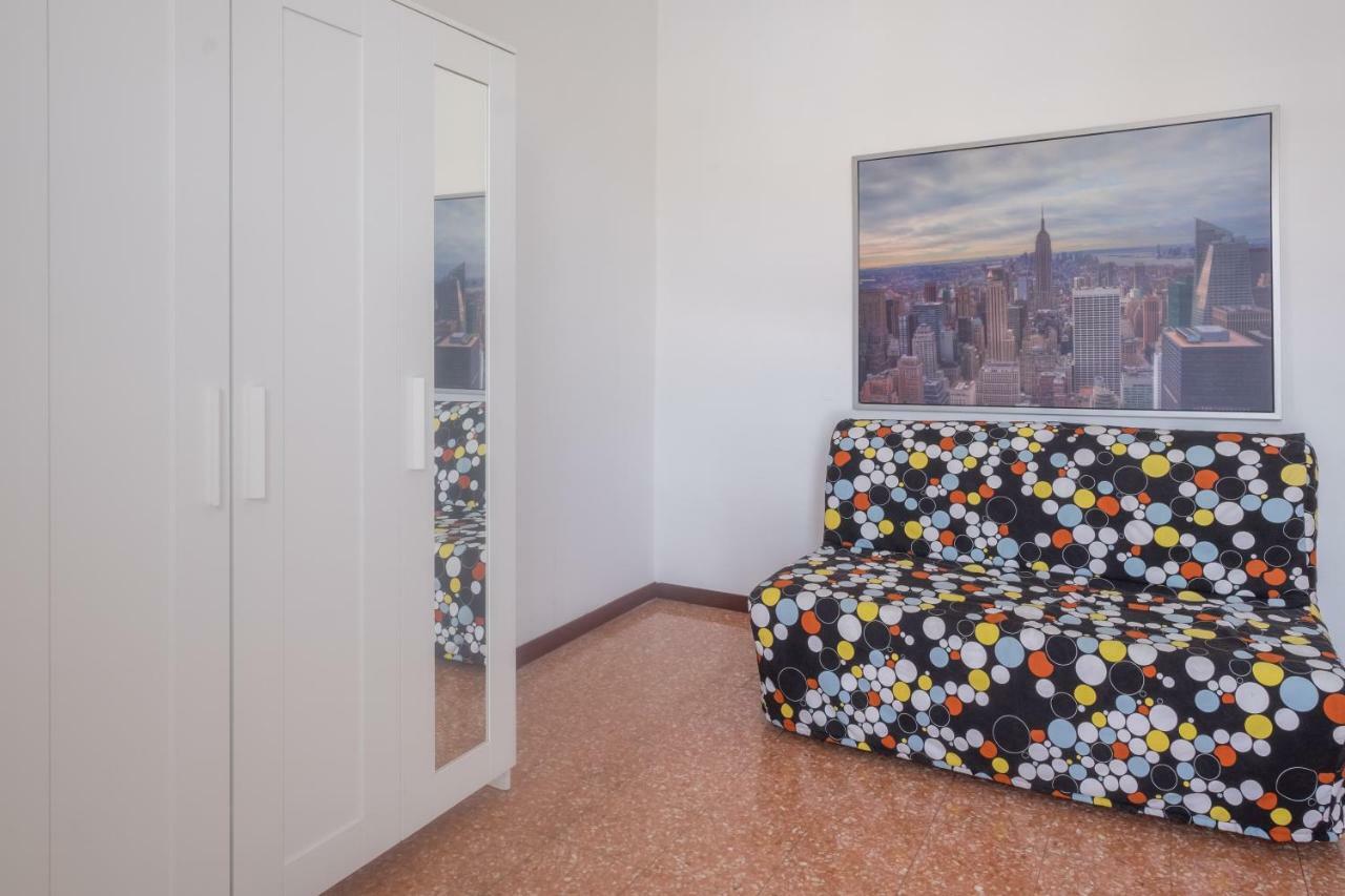 B&B Le Camelie Bareggio Екстериор снимка